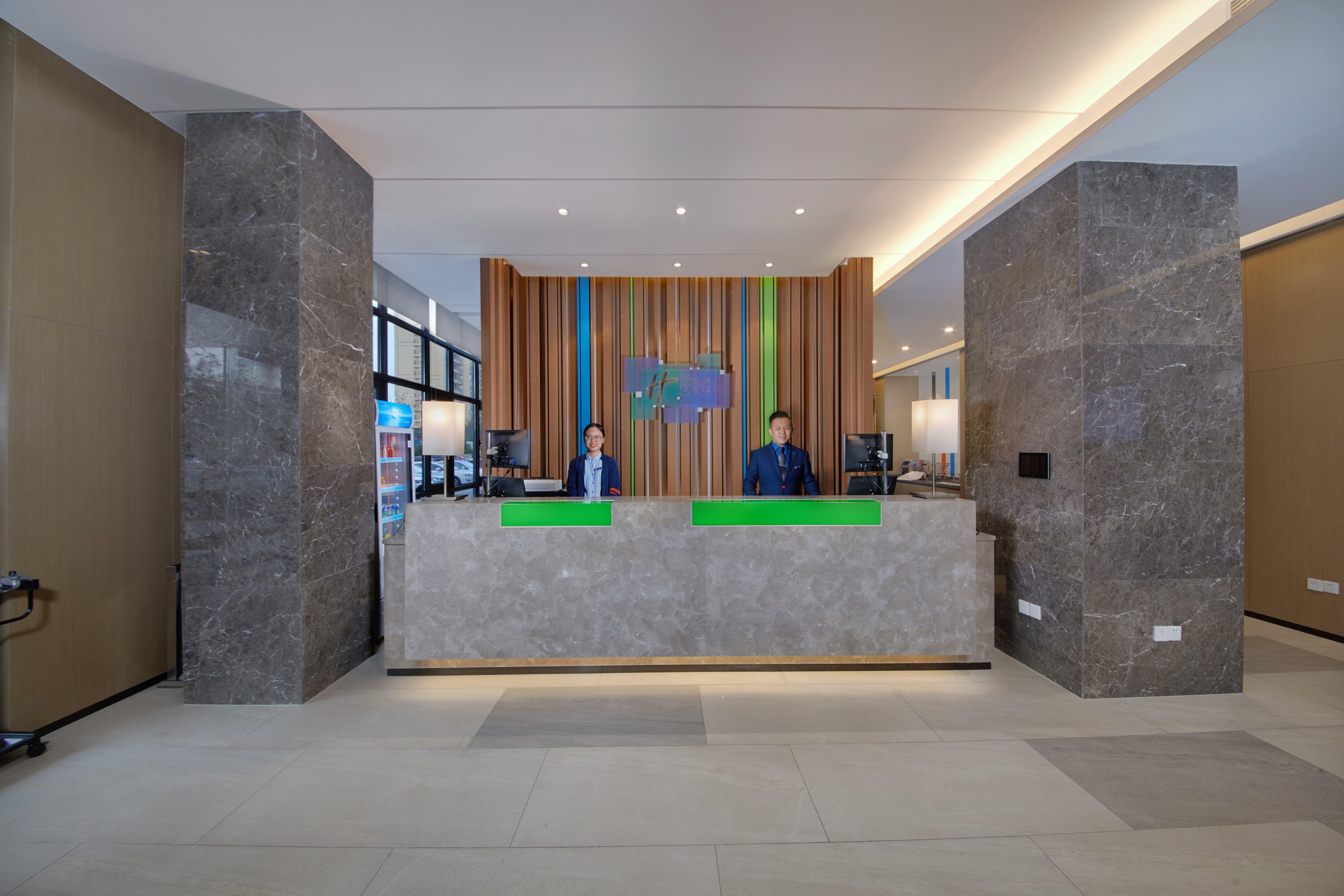 Holiday Inn Express Zhangjiagang East By Ihg Exterior foto