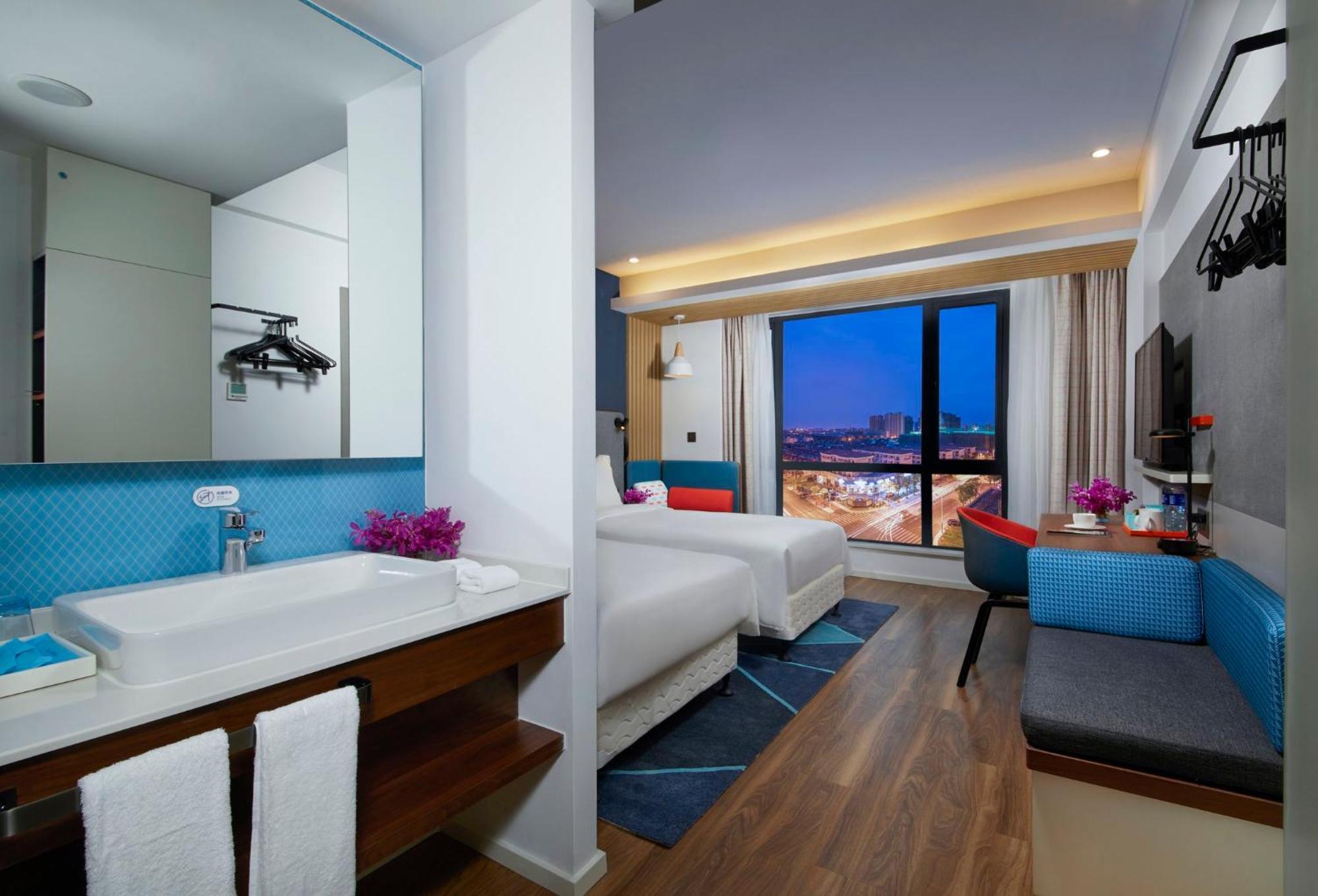 Holiday Inn Express Zhangjiagang East By Ihg Exterior foto